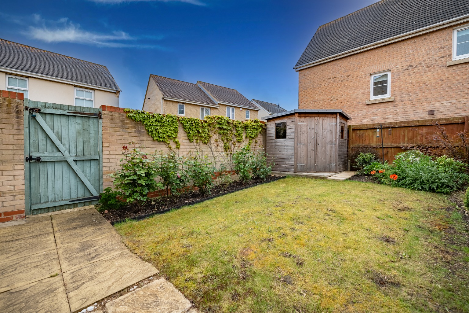 3 bed end of terrace house for sale in The Runnells, St. Neots  - Property Image 19