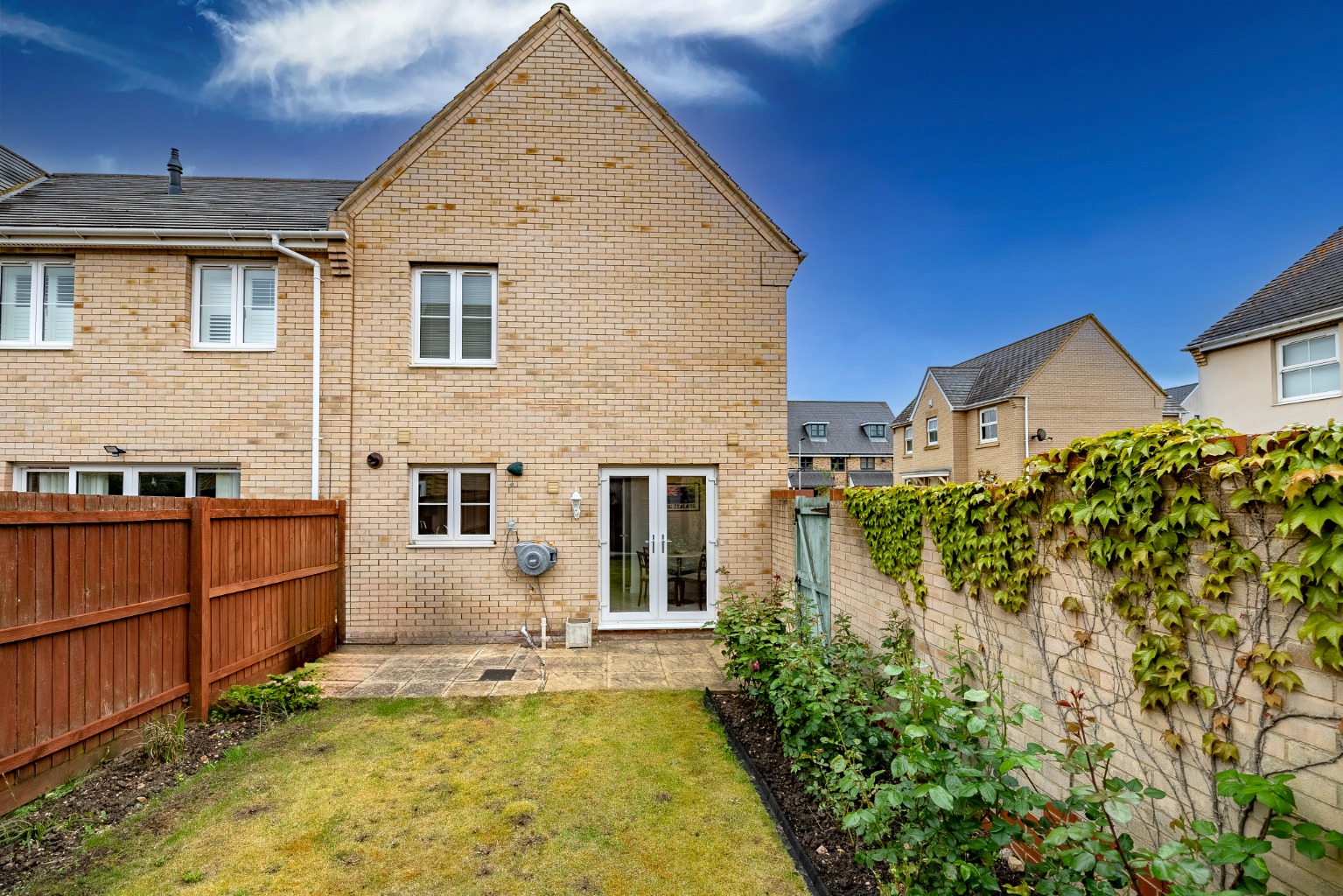 3 bed end of terrace house for sale in The Runnells, St. Neots  - Property Image 20