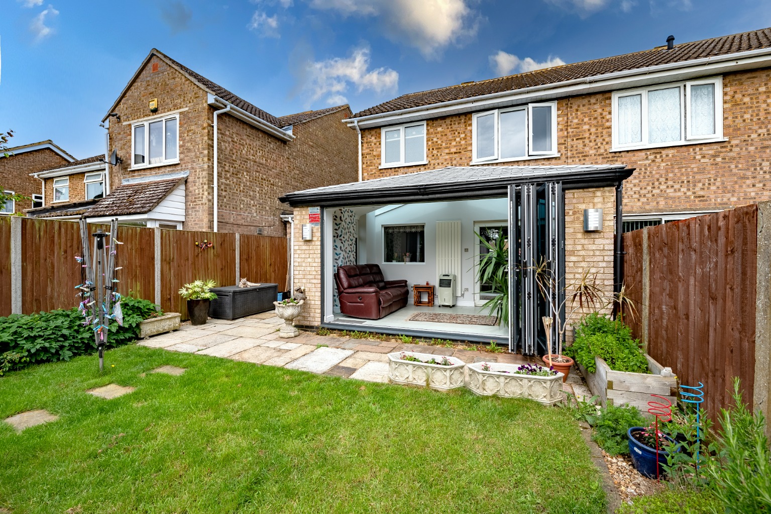 3 bed semi-detached house for sale in Brook Road, St. Neots  - Property Image 5