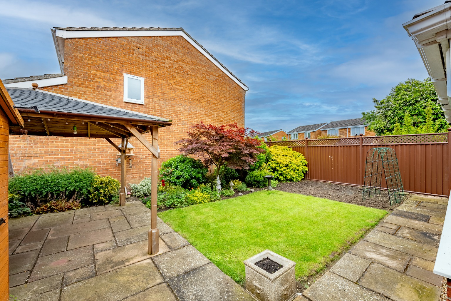 4 bed link detached house for sale in Lark End, St. Neots  - Property Image 5