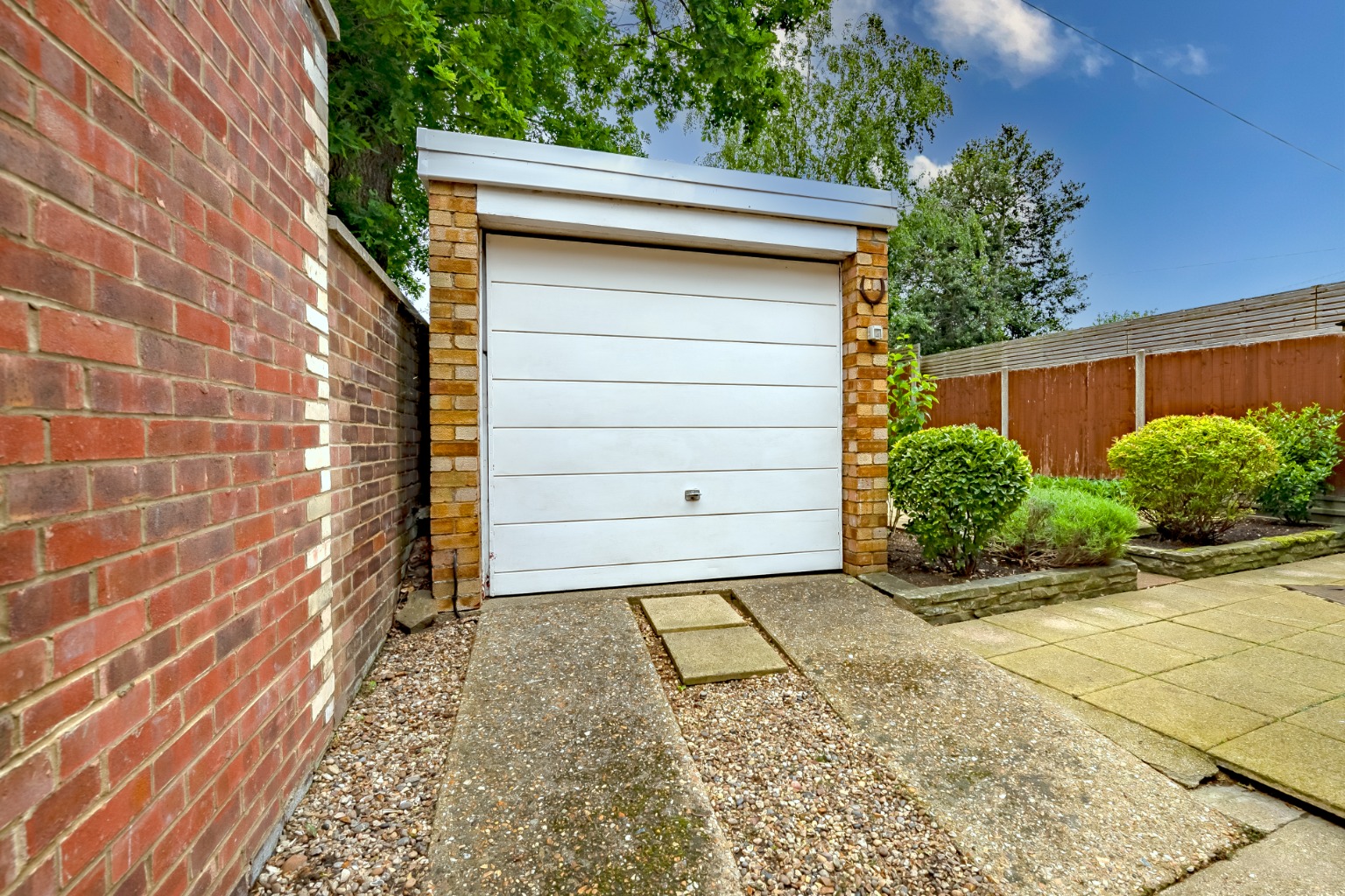 3 bed semi-detached house for sale in Springfield Close, St. Neots  - Property Image 14