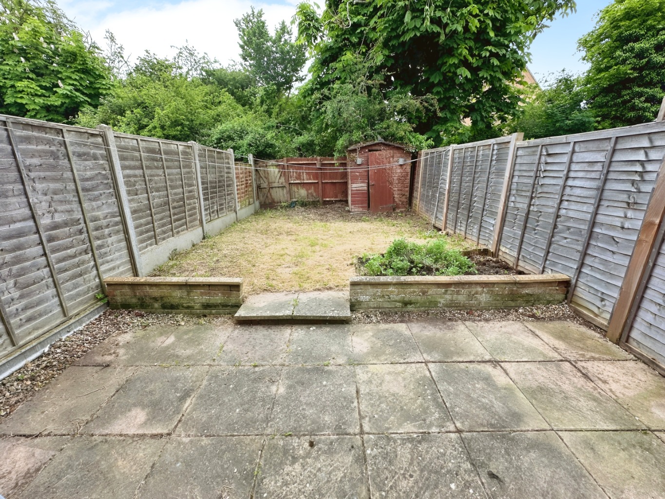 2 bed semi-detached house for sale in Garland Way, Leighton Buzzard  - Property Image 4