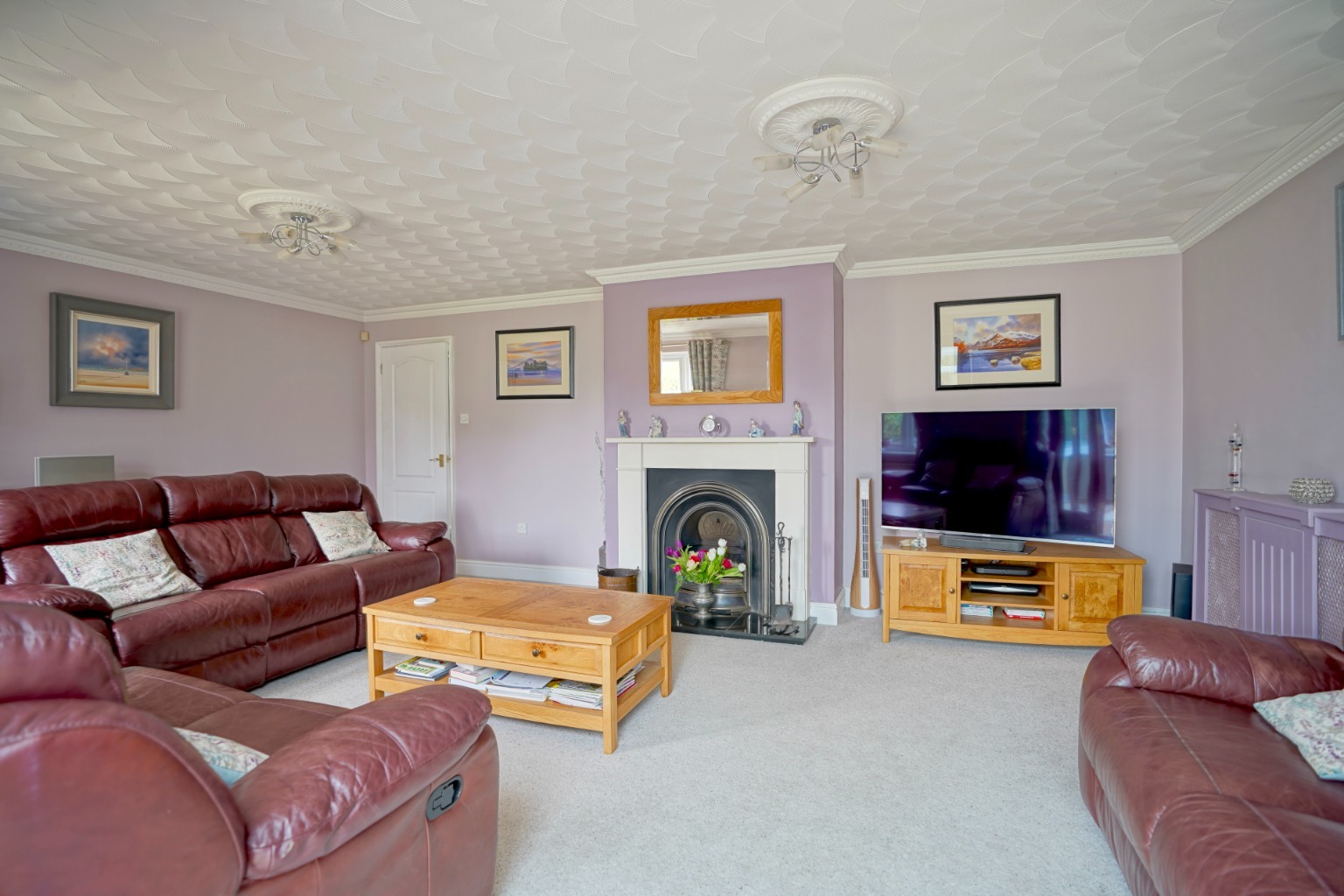 4 bed detached house for sale in Hartham Close, Huntingdon  - Property Image 3