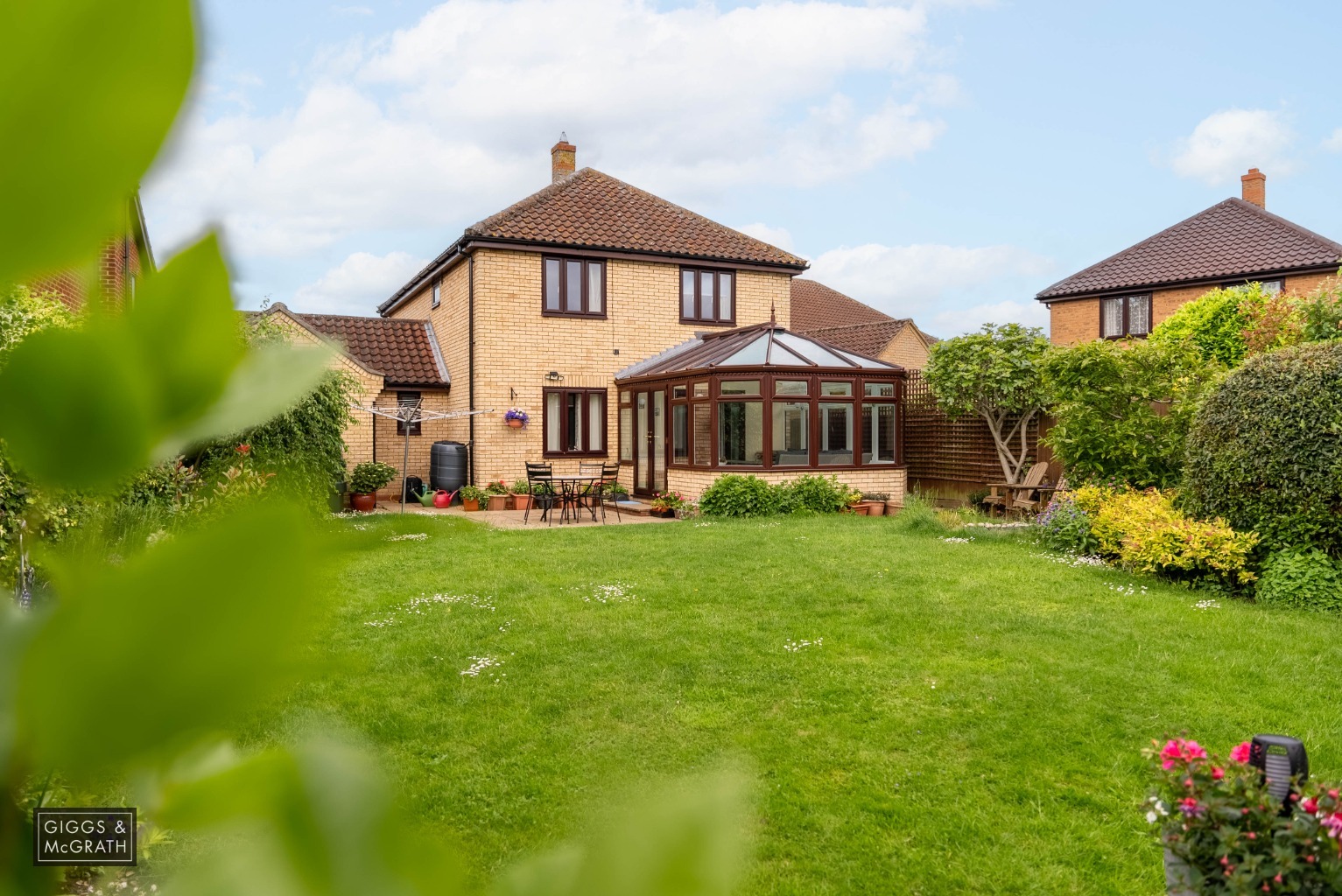 4 bed detached house for sale in Hartham Close, Huntingdon  - Property Image 9