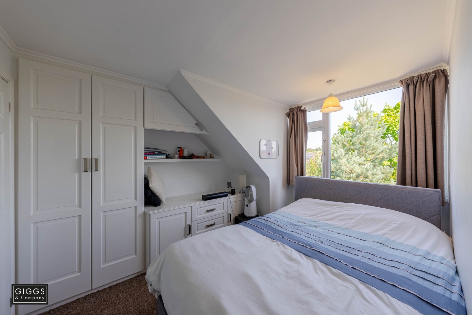 3 bed semi-detached house for sale in Orchard Road, St. Neots  - Property Image 10