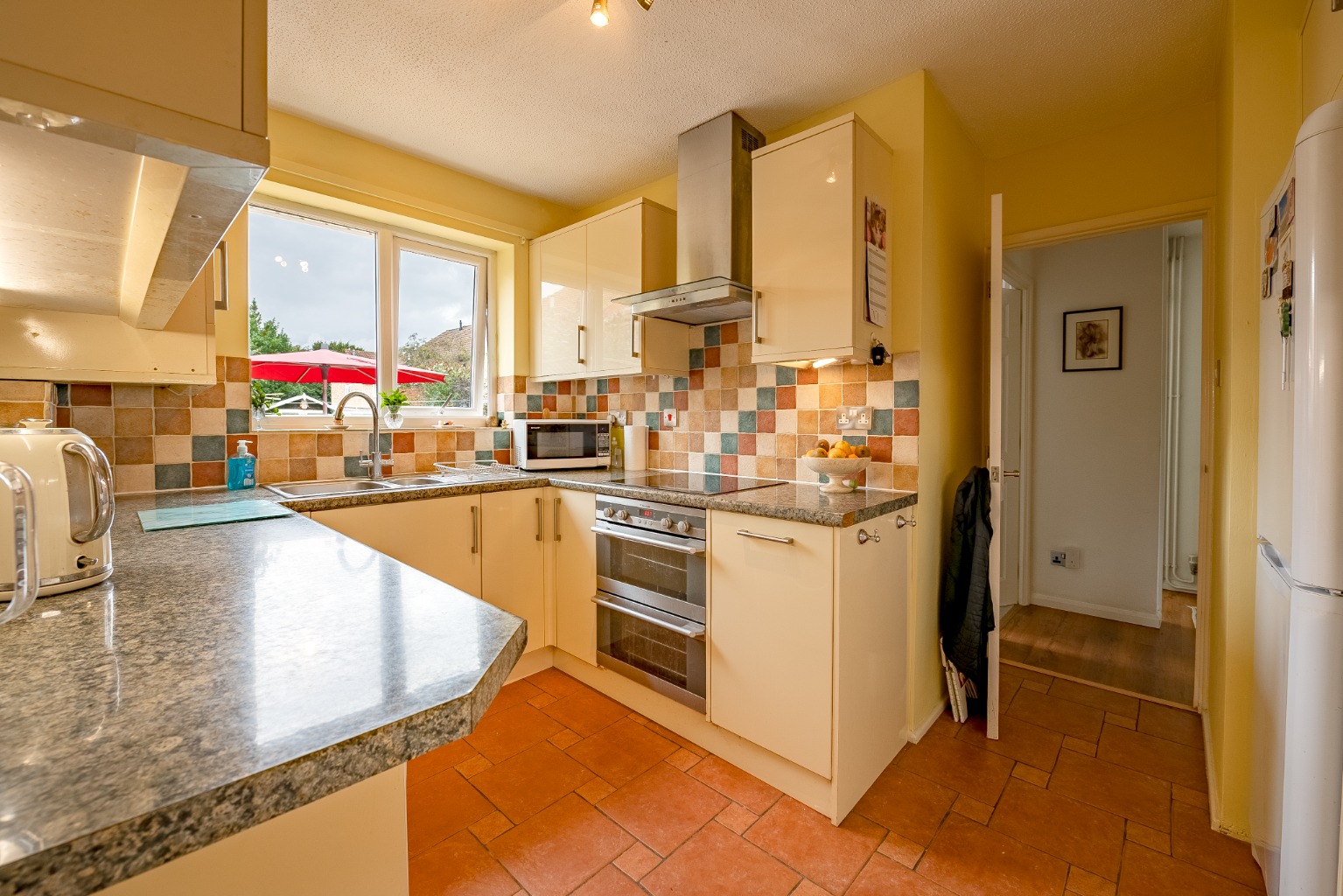 2 bed semi-detached bungalow for sale in Douglas Road  - Property Image 4