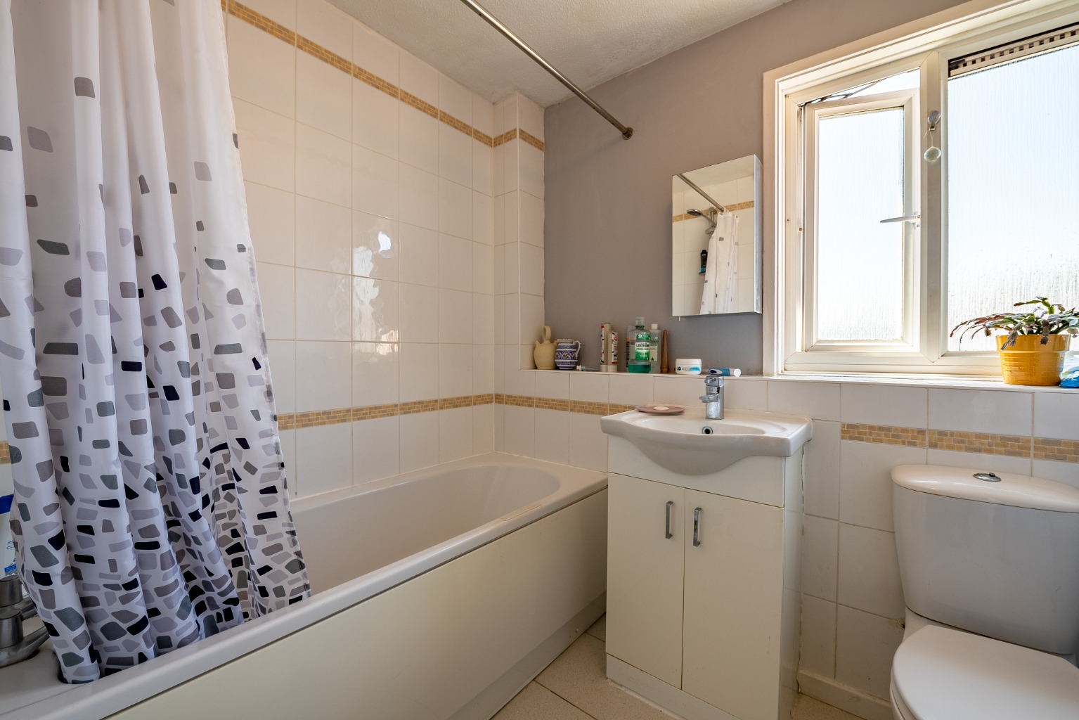 3 bed terraced house for sale in Viscount Court, St. Neots  - Property Image 9