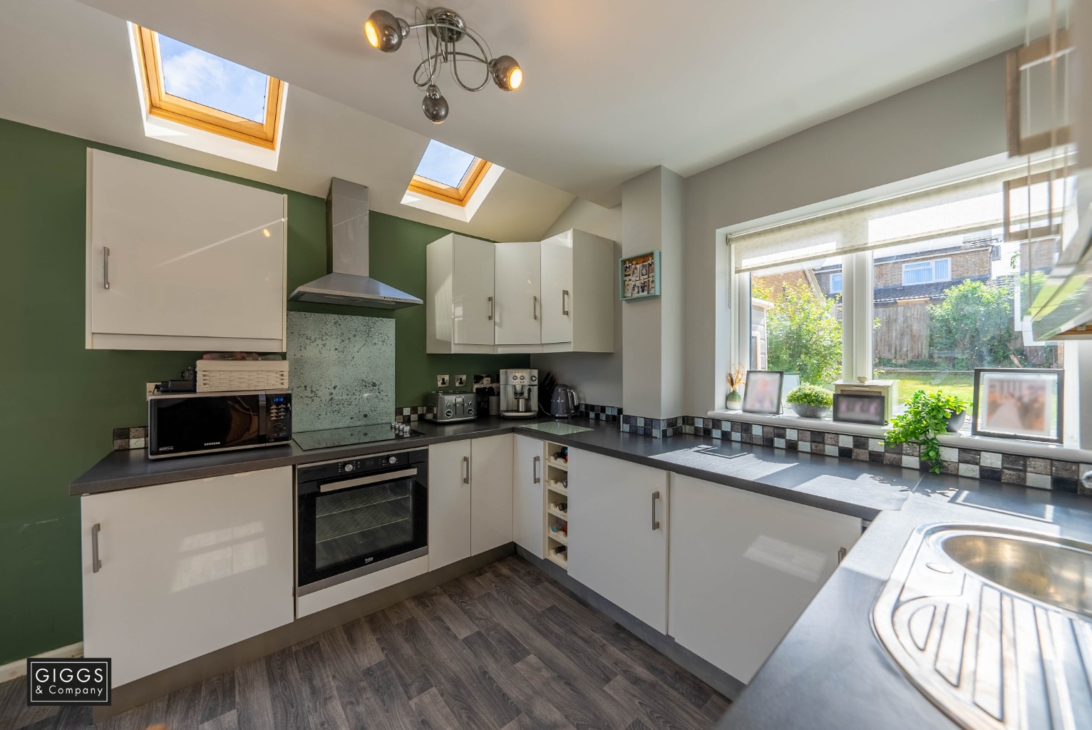 2 bed semi-detached house for sale in Rectory Close, St. Neots  - Property Image 9