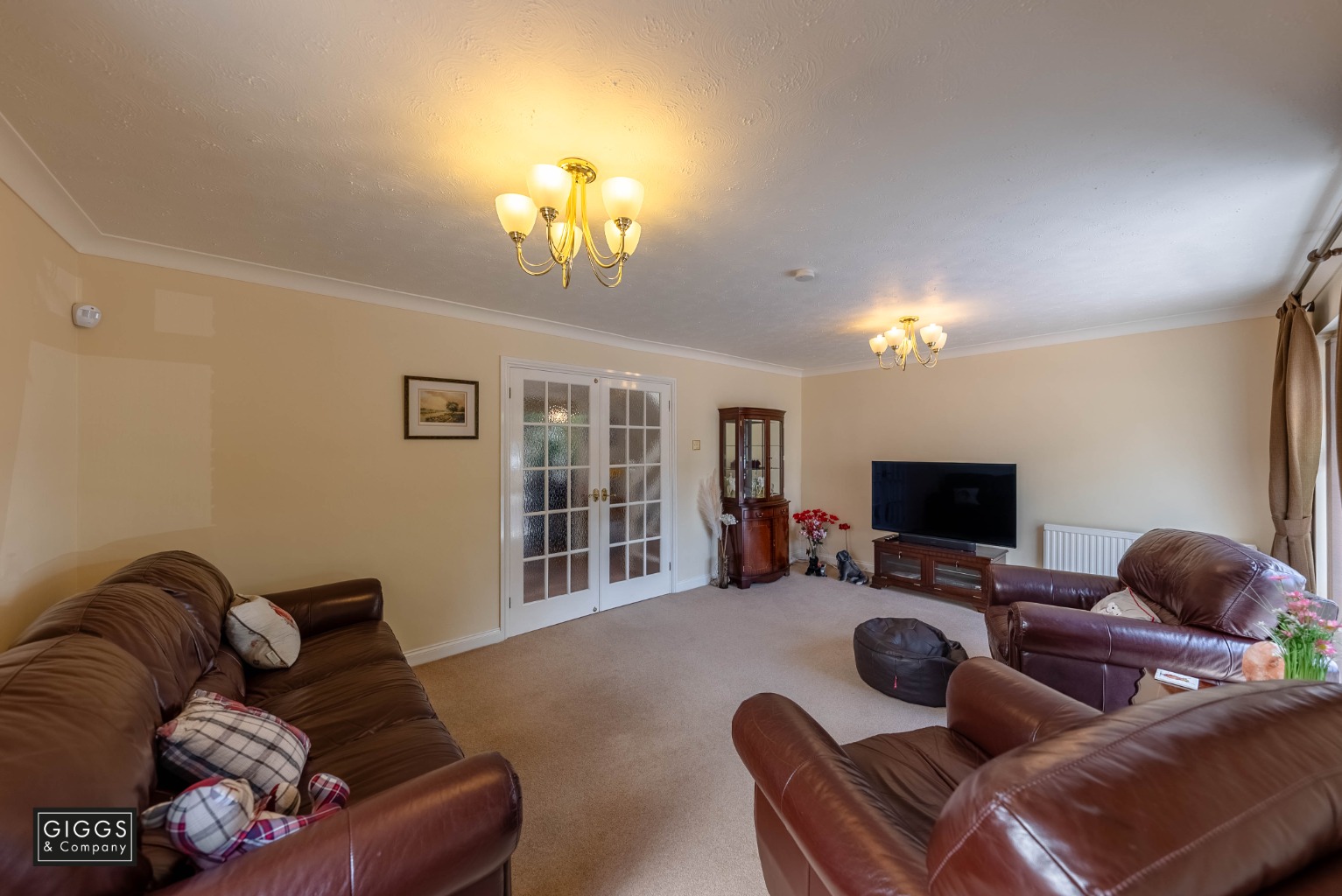 4 bed detached house for sale in Laurels Close, St. Neots  - Property Image 5