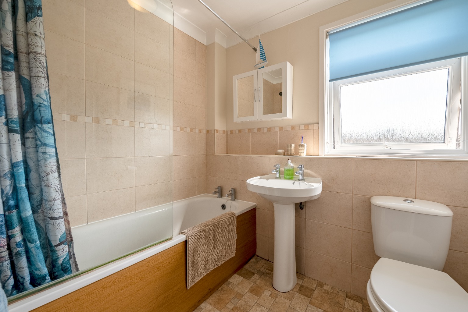 3 bed terraced house for sale in Marchioness Way, Cambridgeshire  - Property Image 17