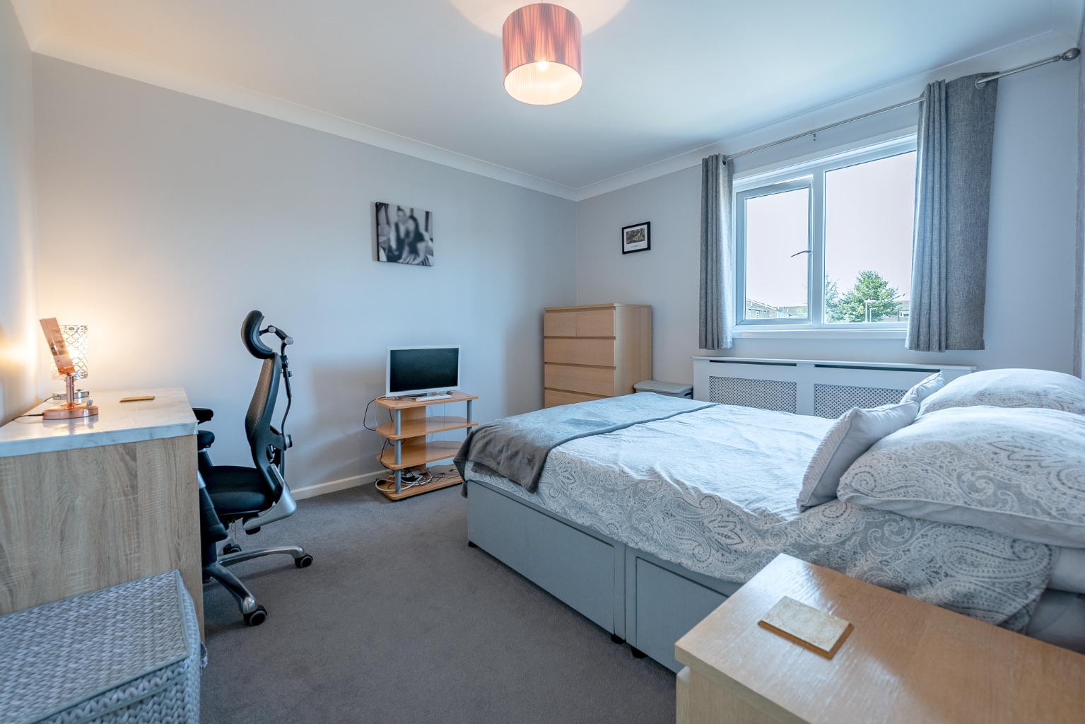 3 bed terraced house for sale in Marchioness Way, Cambridgeshire  - Property Image 13