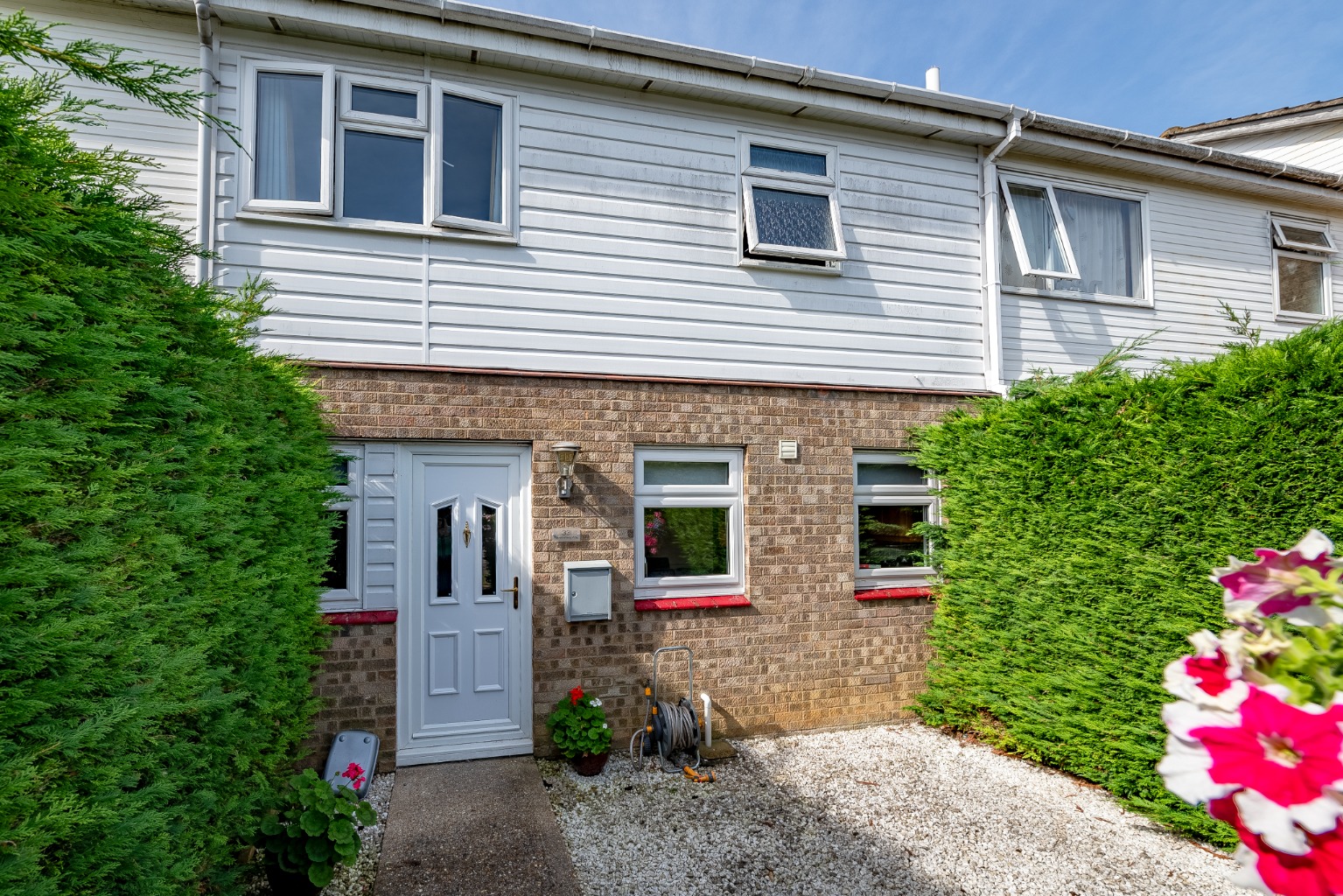 3 bed terraced house for sale in Marchioness Way, Cambridgeshire  - Property Image 2