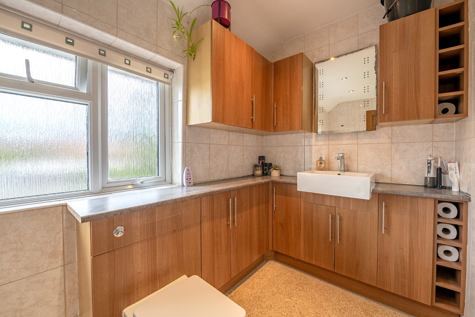 3 bed terraced house for sale in Queens Gardens, St. Neots  - Property Image 10