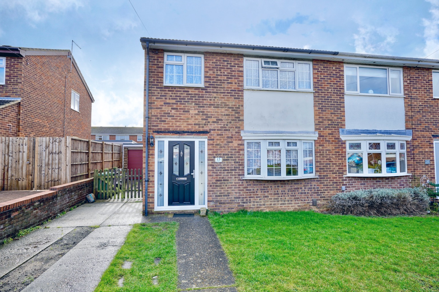 3 bed semi-detached house for sale in George Place, St. Neots  - Property Image 1