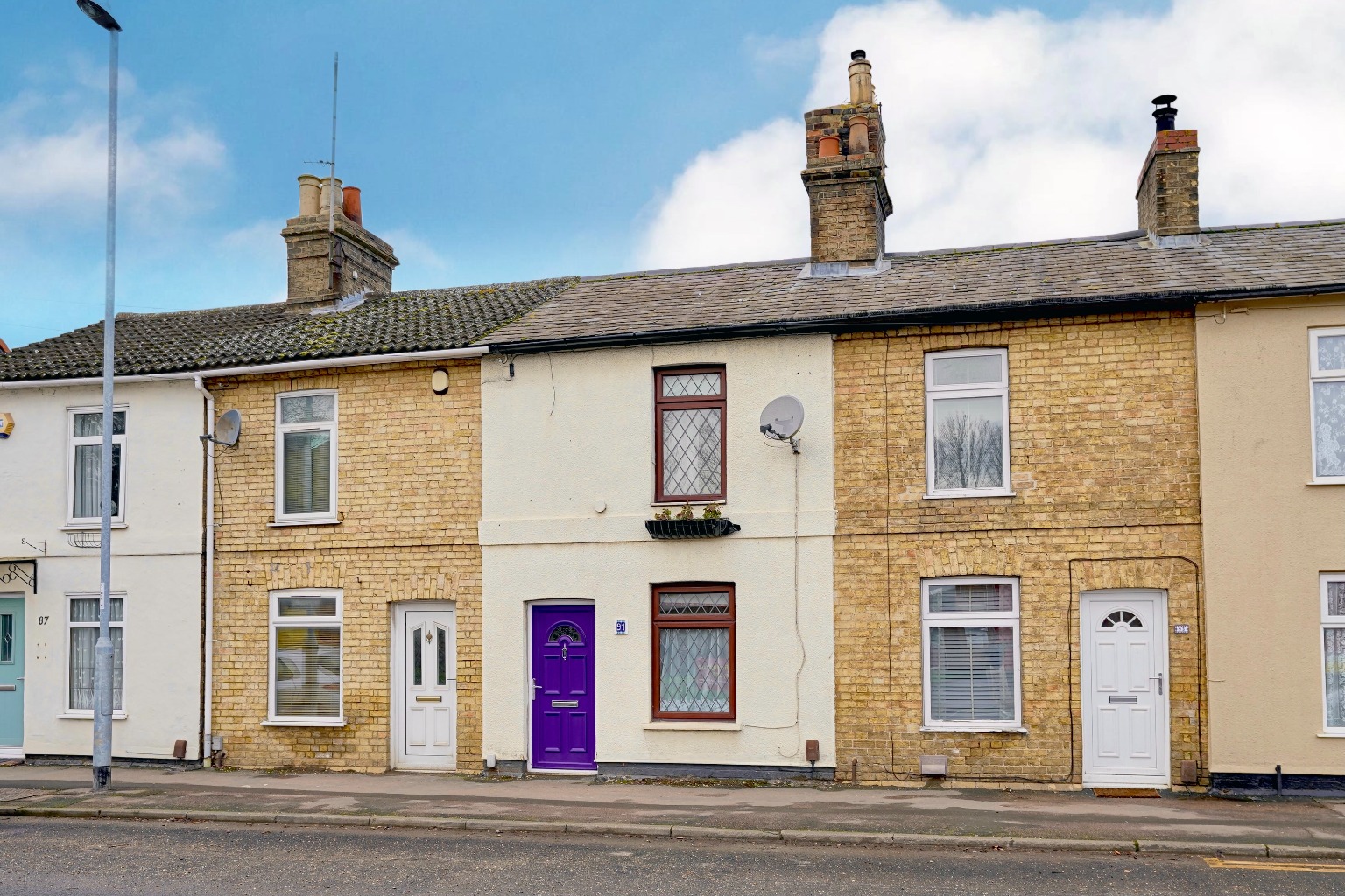2 bed terraced house for sale in Huntingdon Street, St. Neots  - Property Image 1