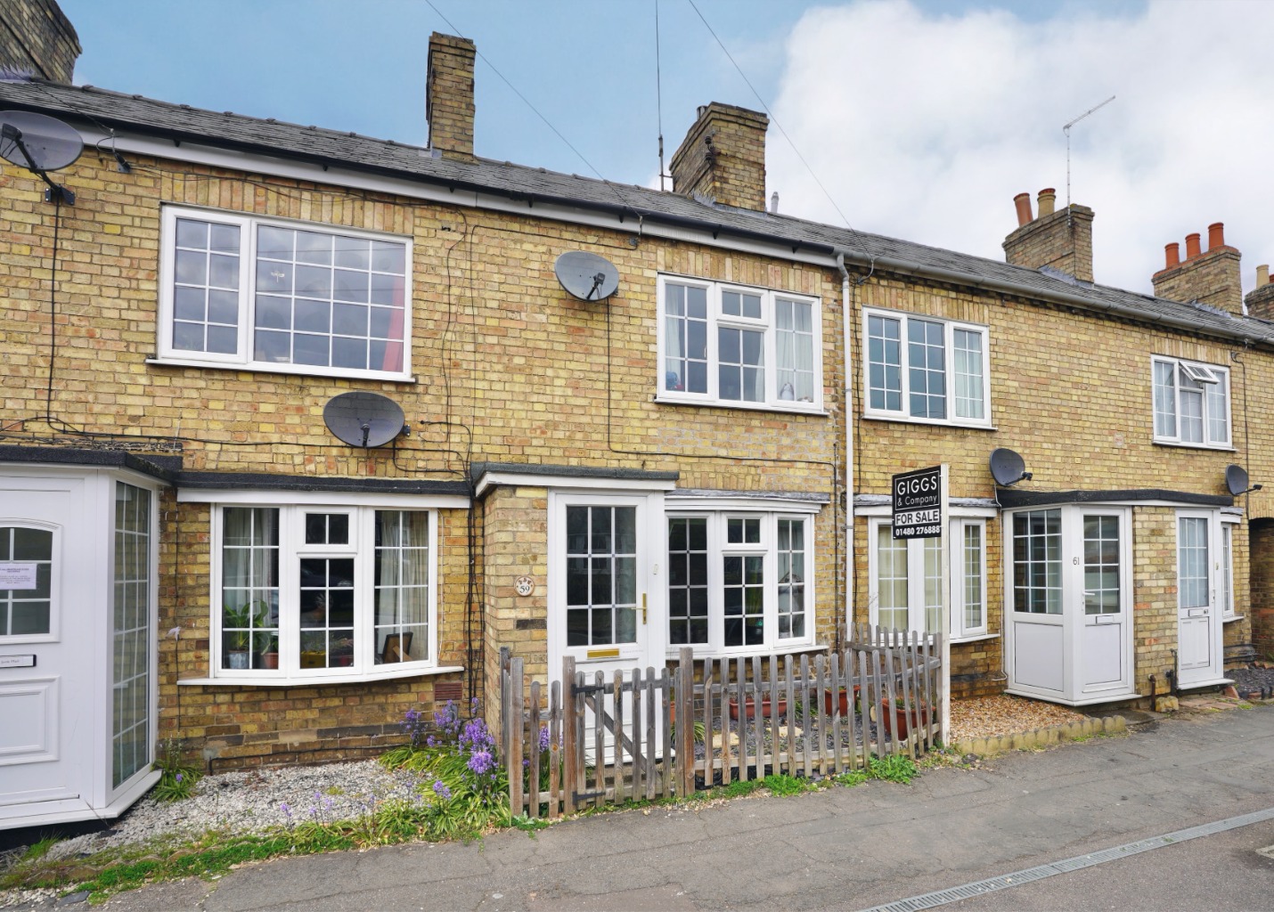 2 bed terraced house for sale in St. Neots Road, St. Neots  - Property Image 1