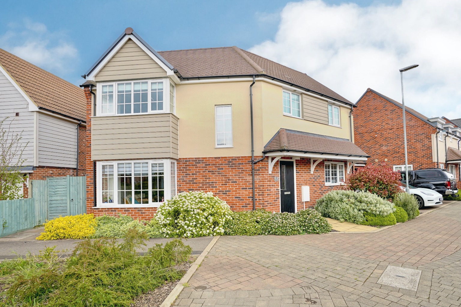 3 bed link detached house for sale in Harvest Drive, St. Neots  - Property Image 1