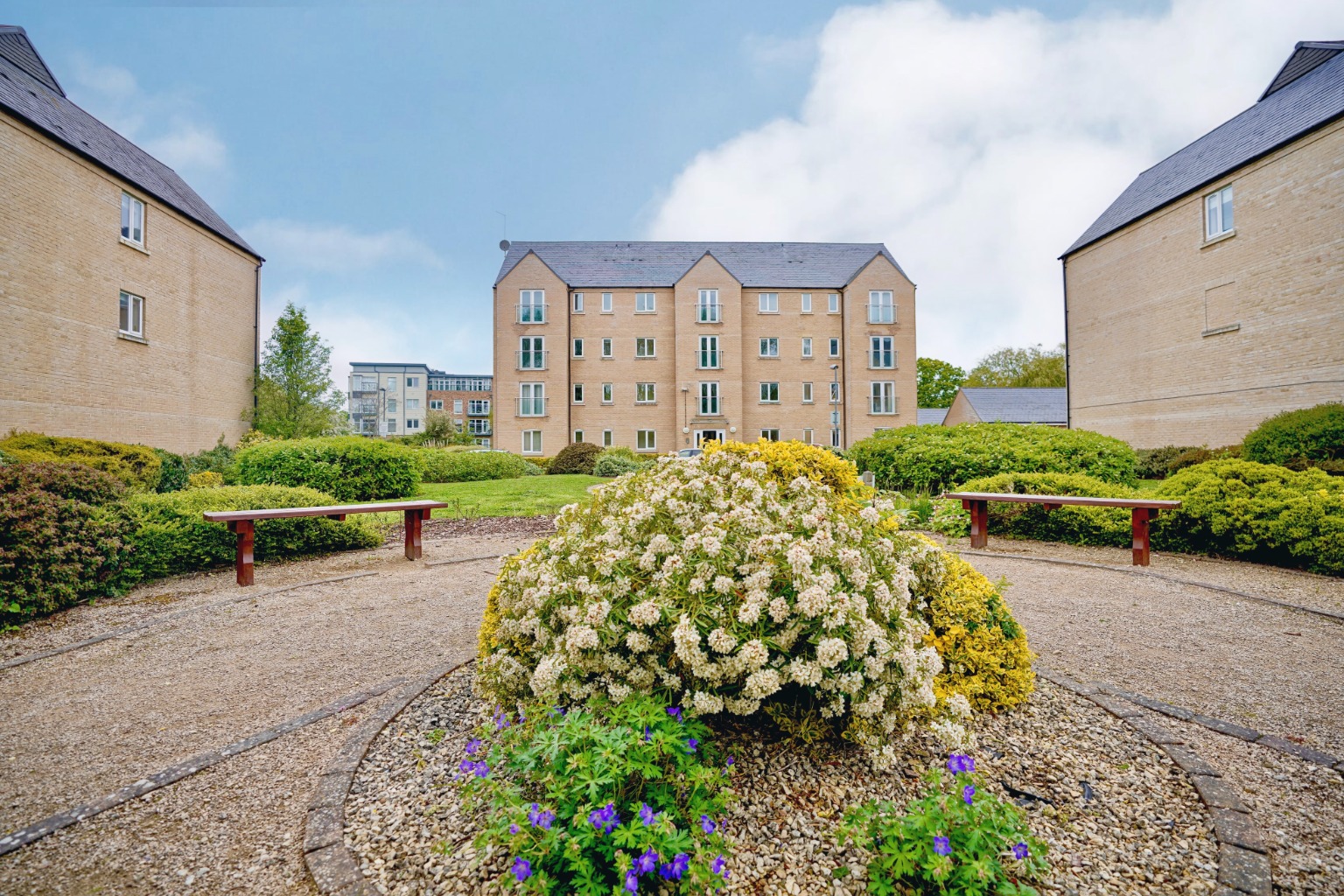 2 bed ground floor flat for sale in Skipper Way, St. Neots - Property Image 1