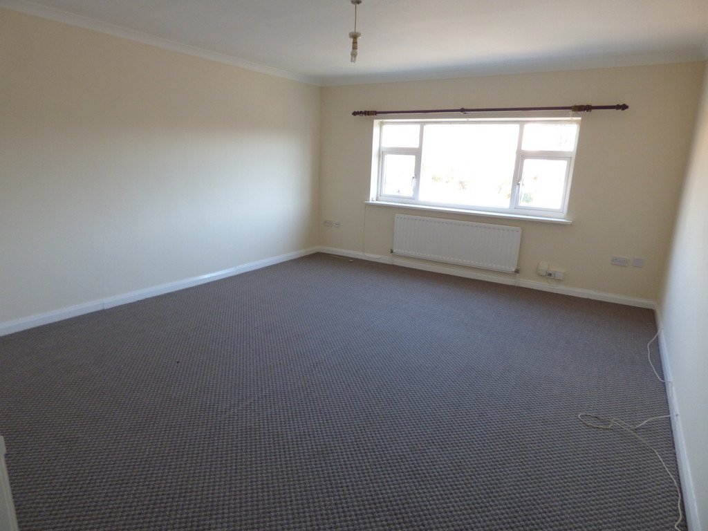 1 bed flat to rent in Prince Edward Road, South Shields - Property Image 1