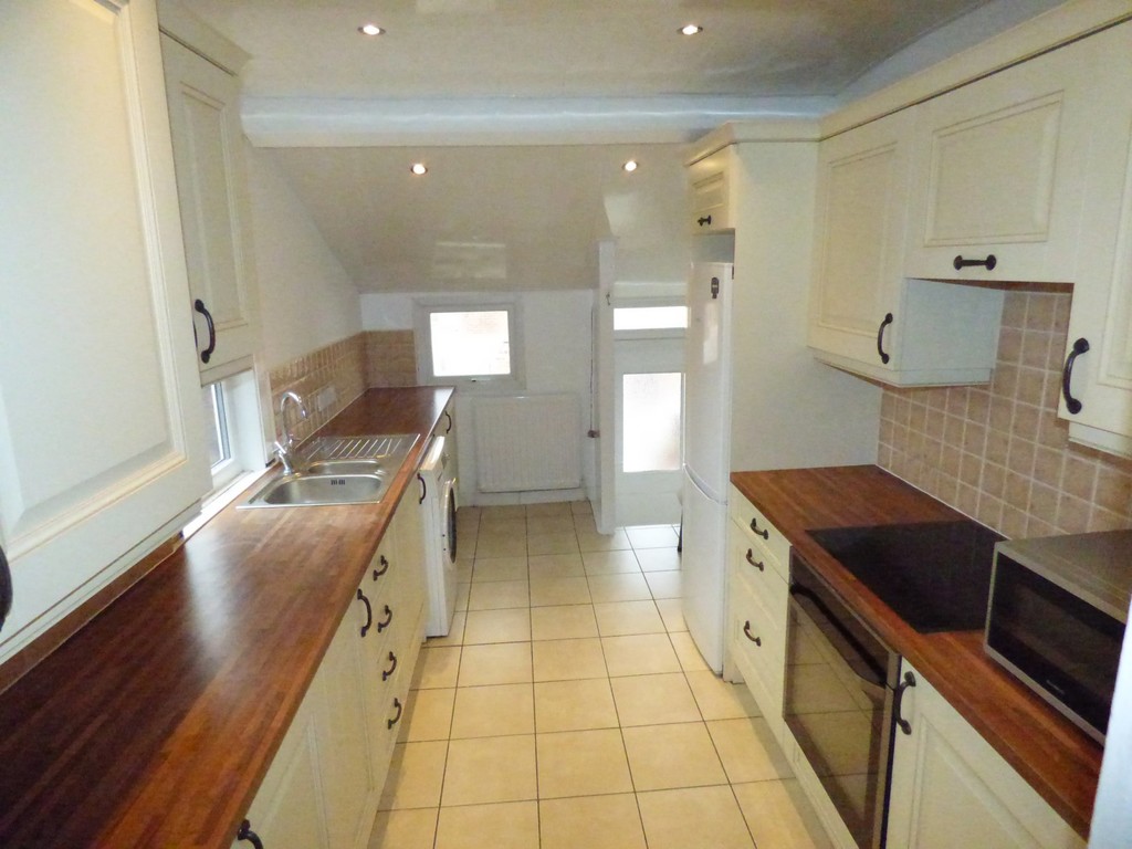 2 bed flat to rent in Tosson Terrace, Heaton  - Property Image 1