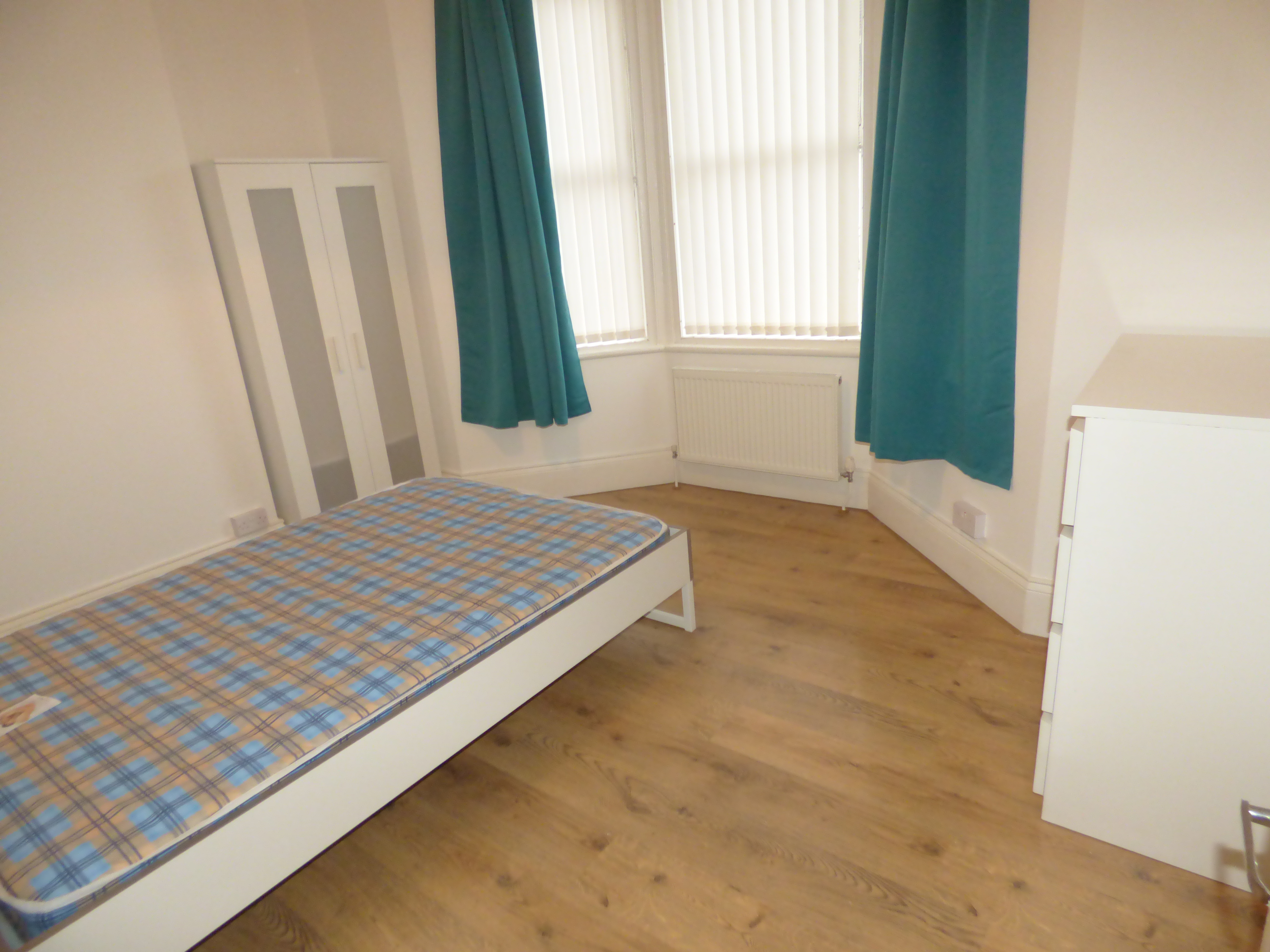 3 bed flat to rent in Warton Terrace, Newcastle upon tyne  - Property Image 5