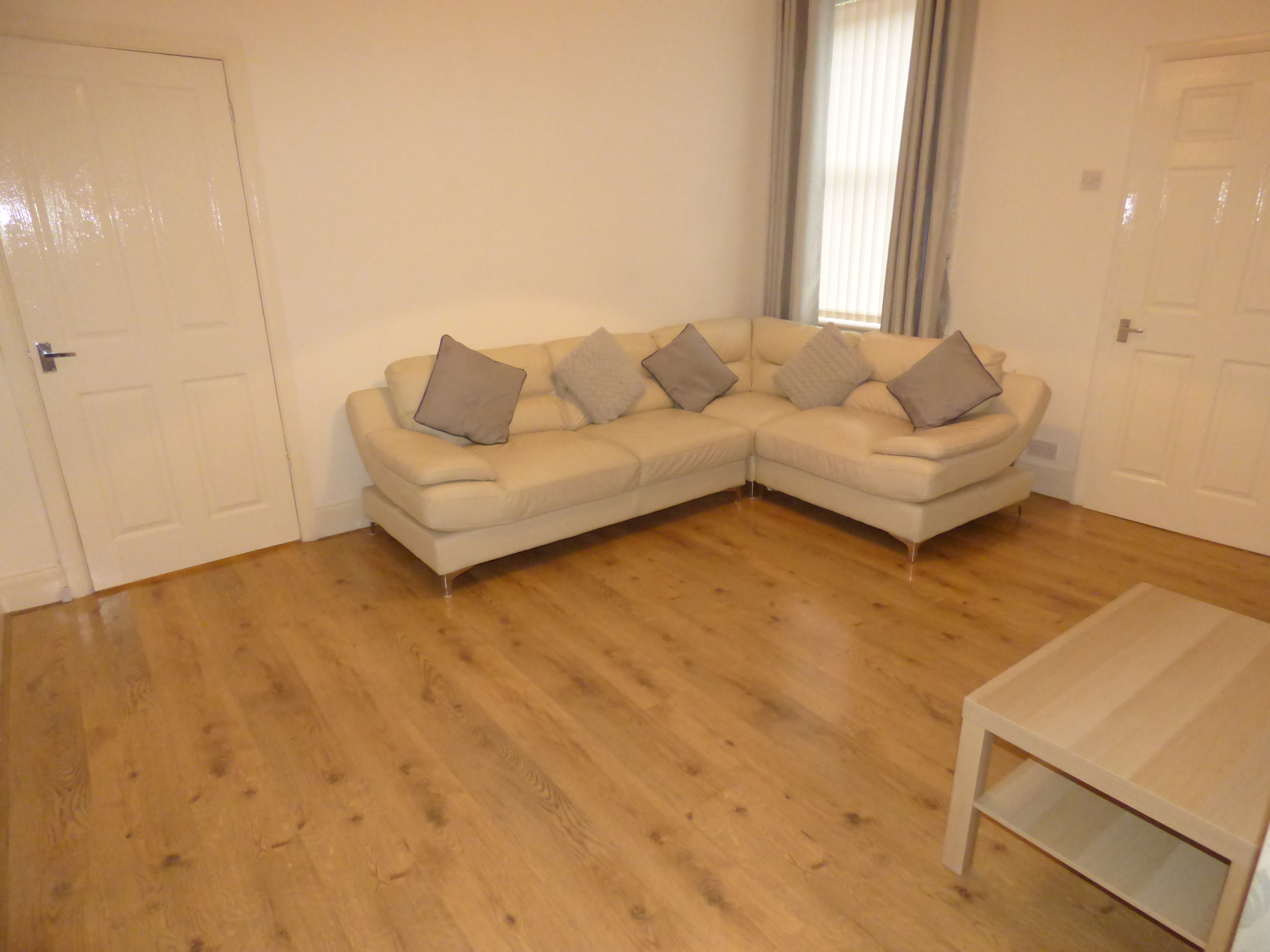 3 bed flat to rent in Warton Terrace, Newcastle upon tyne  - Property Image 10