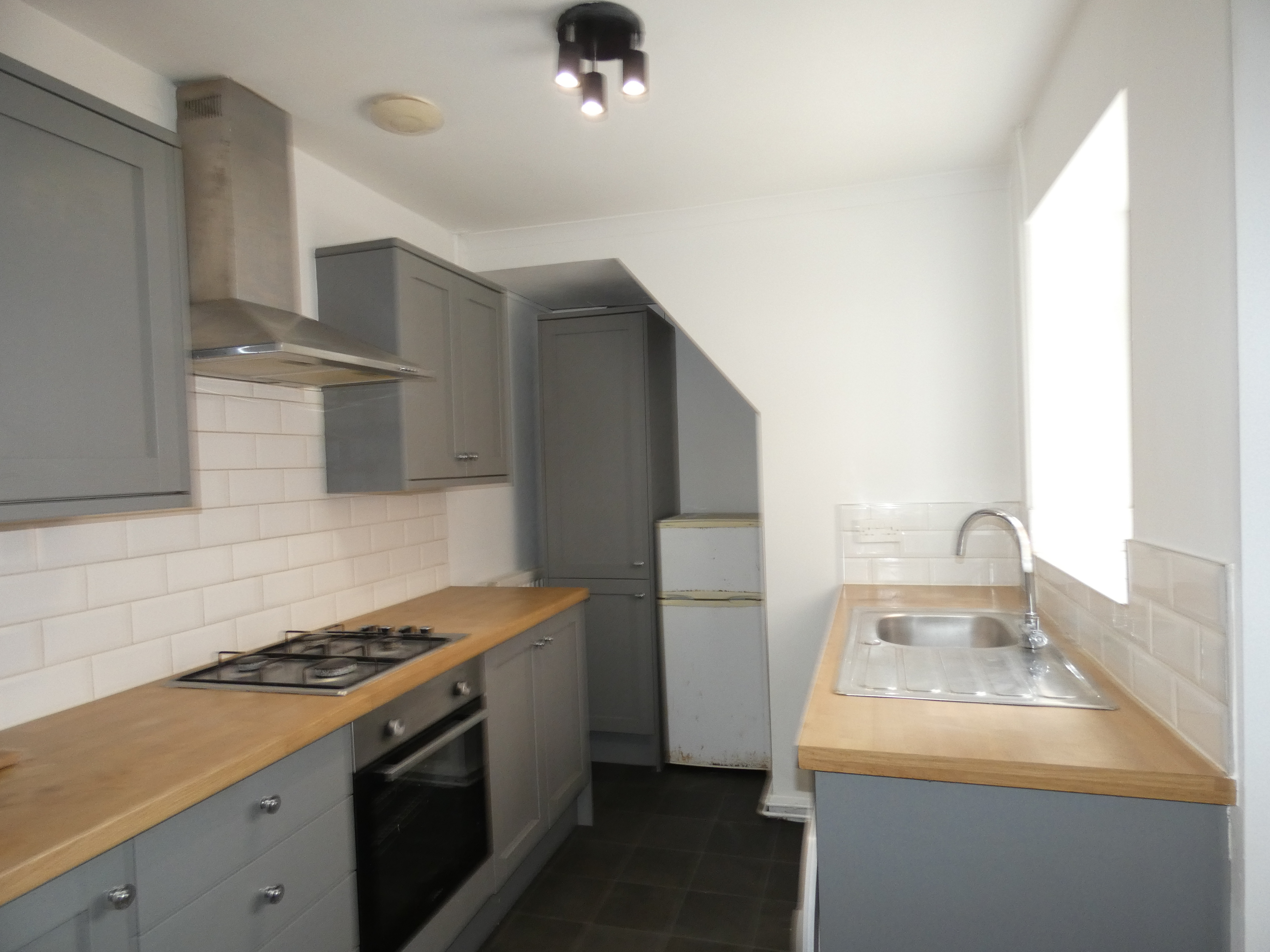 2 bed flat to rent in Trewhitt Road, Newcastle upon tyne  - Property Image 2