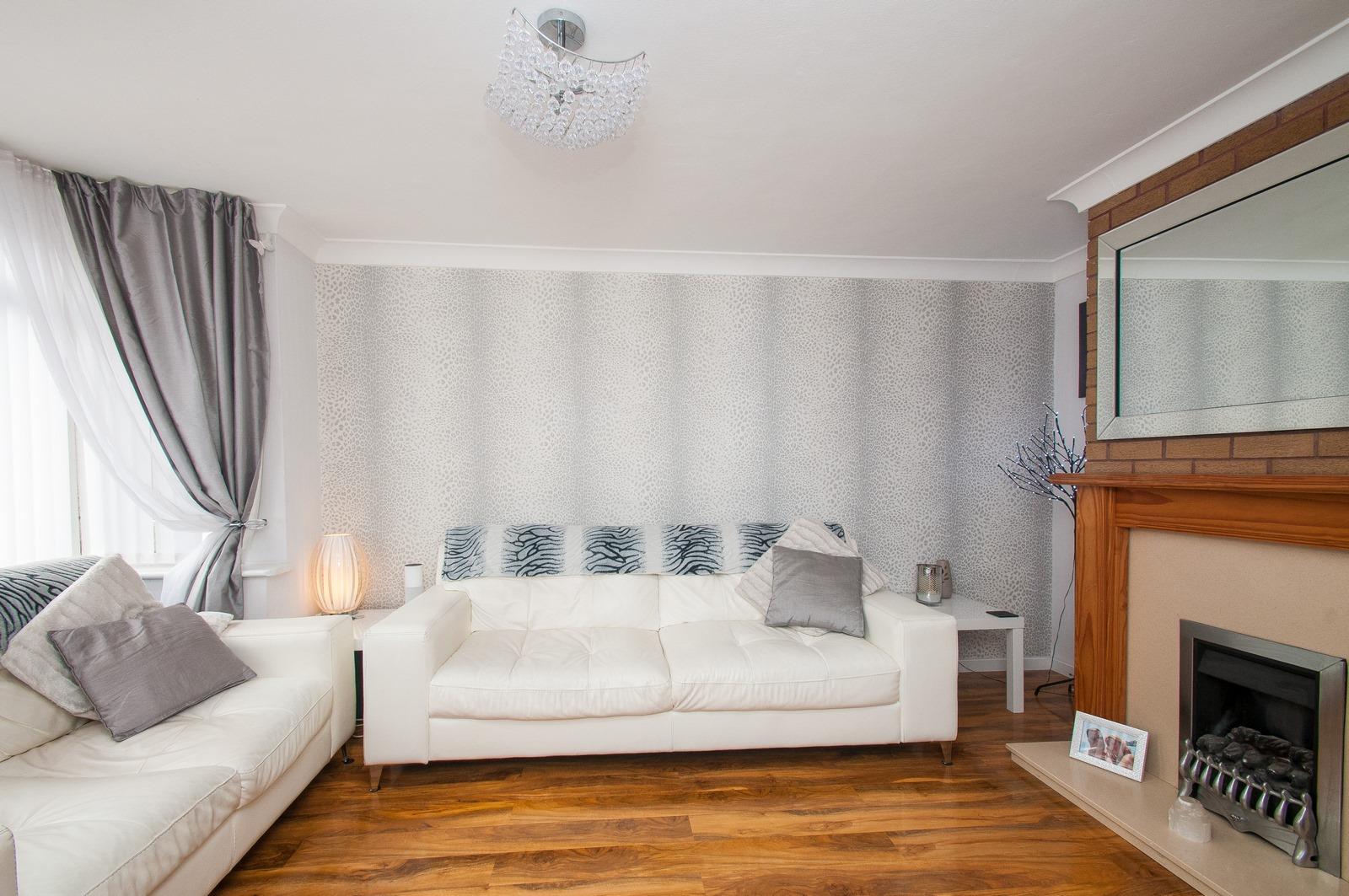3 bed house to rent in Chalks Road, Bristol 2