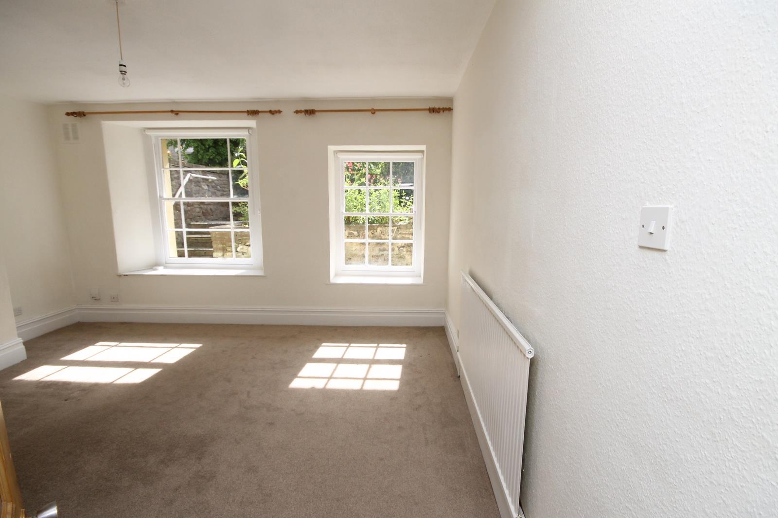 1 bed flat to rent in Chertsey Road, Bristol  - Property Image 2