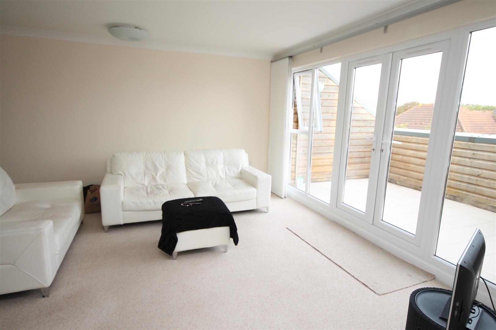 2 bed flat to rent in The Old Orchard, Bristol  - Property Image 2