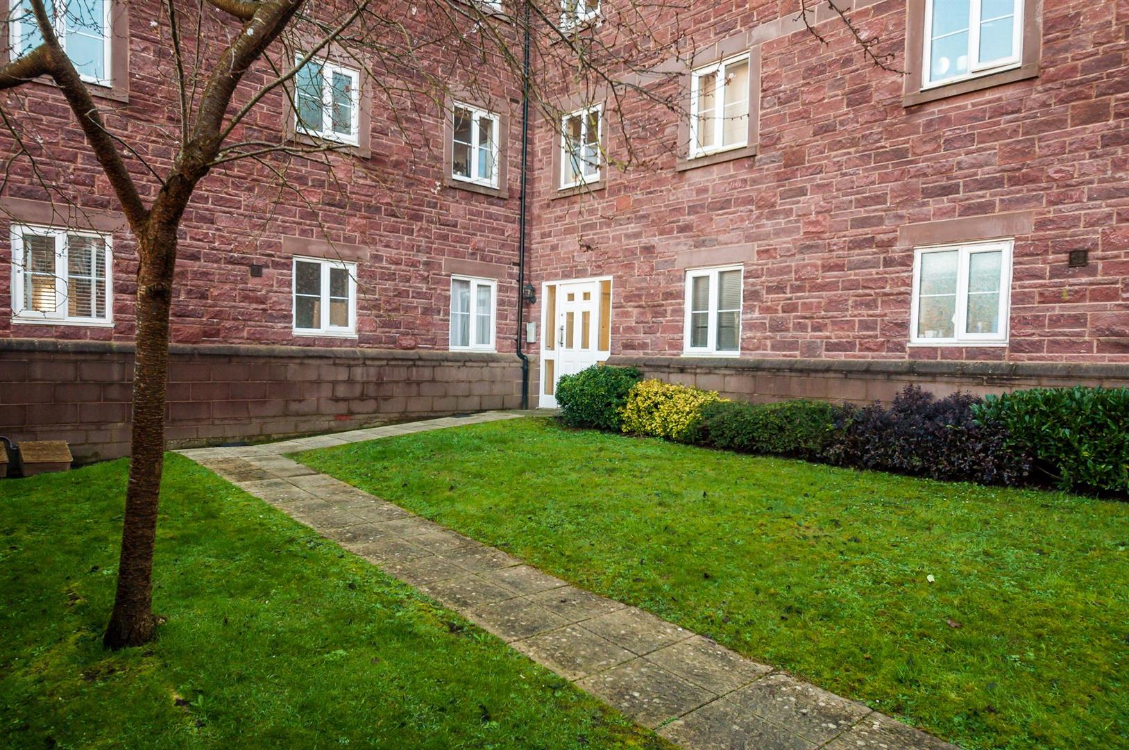 2 bed flat to rent in Shakespeare Avenue, Bristol 10