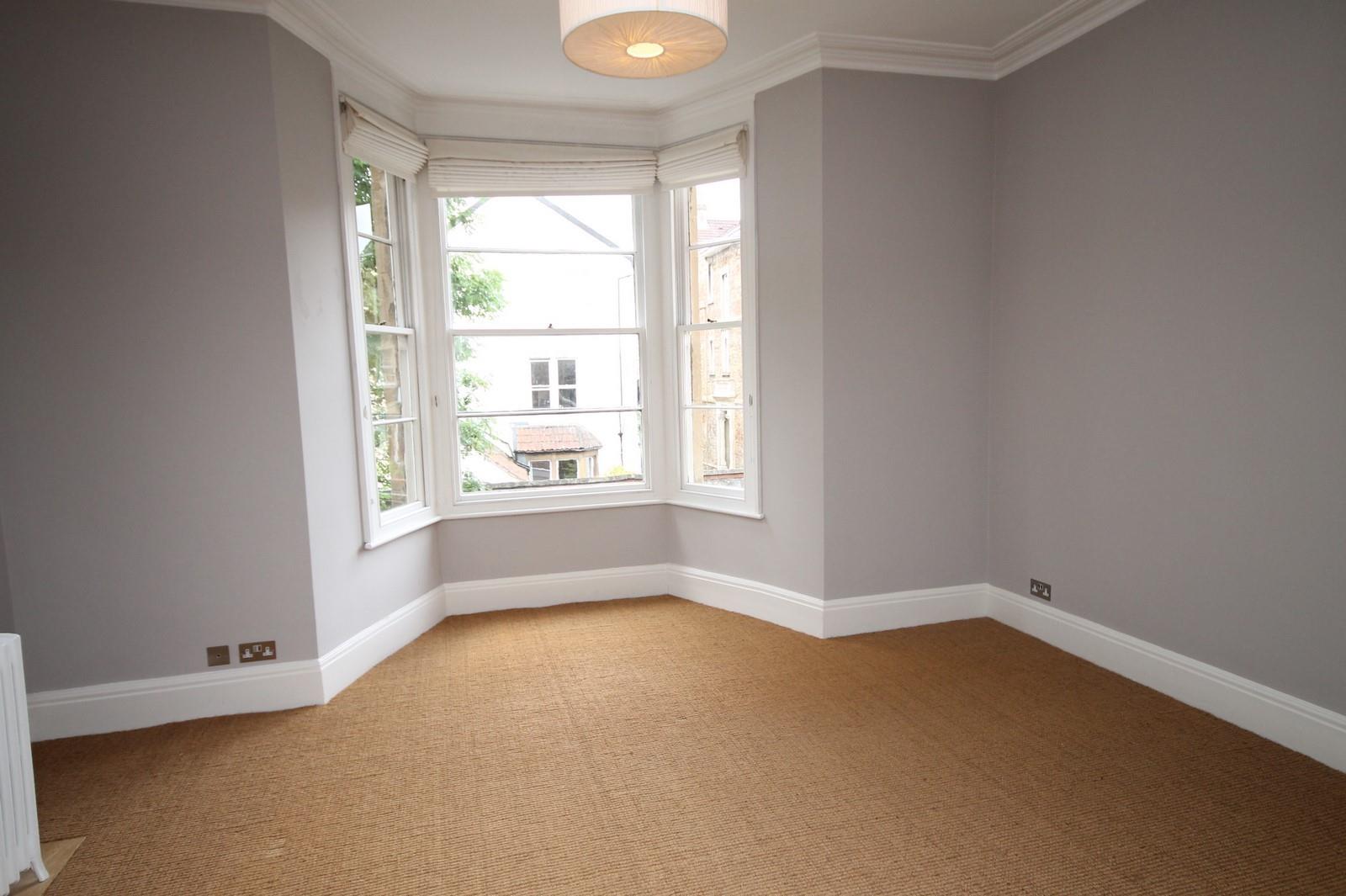 2 bed flat to rent in Miles Road, Bristol 1