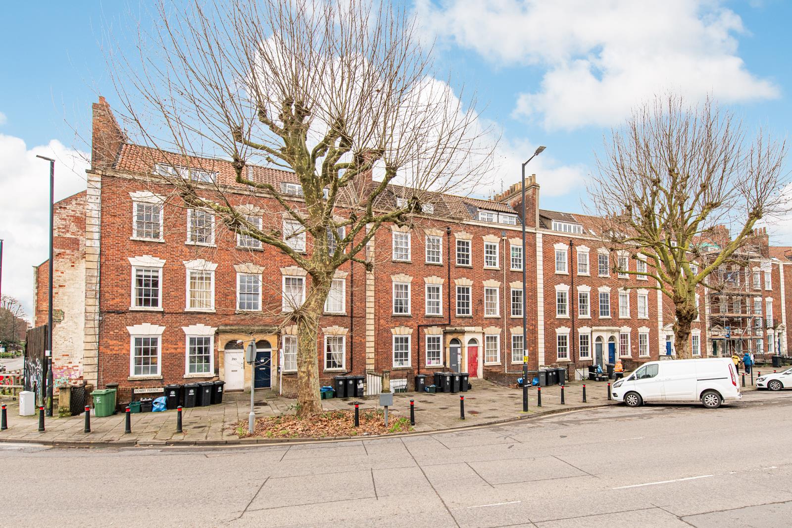 2 bed flat to rent in Hotwell Road, Bristol 11