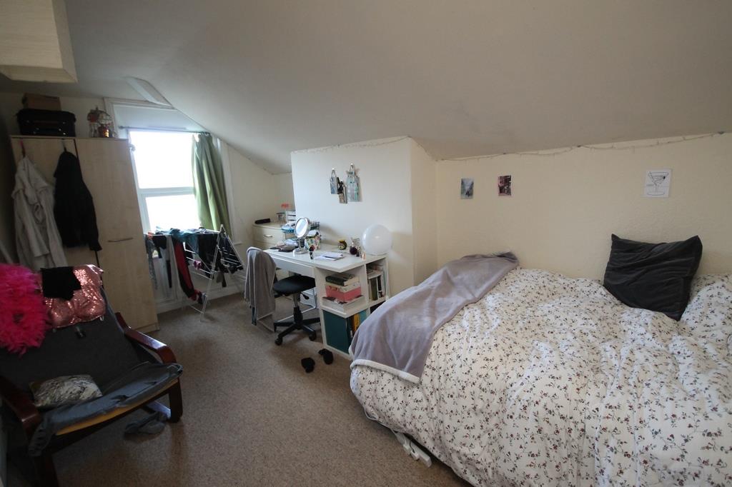 6 bed flat to rent in Chandos Road, Bristol 4