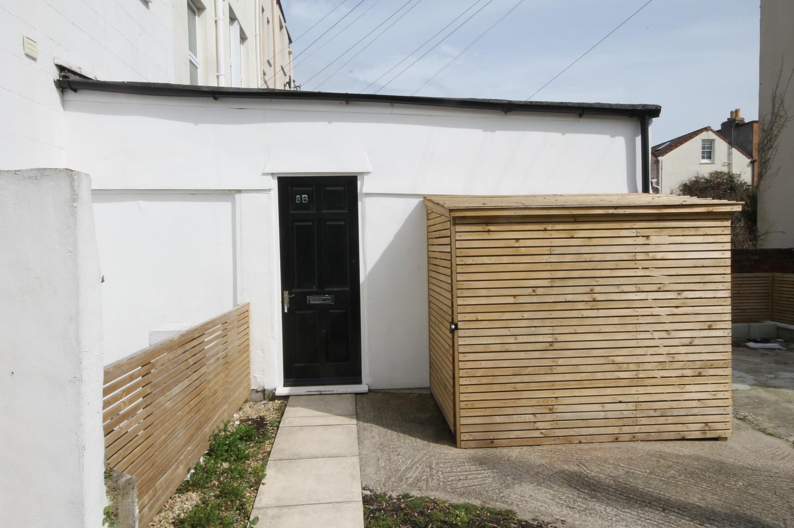 2 bed flat to rent in Chandos Road, Bristol 7