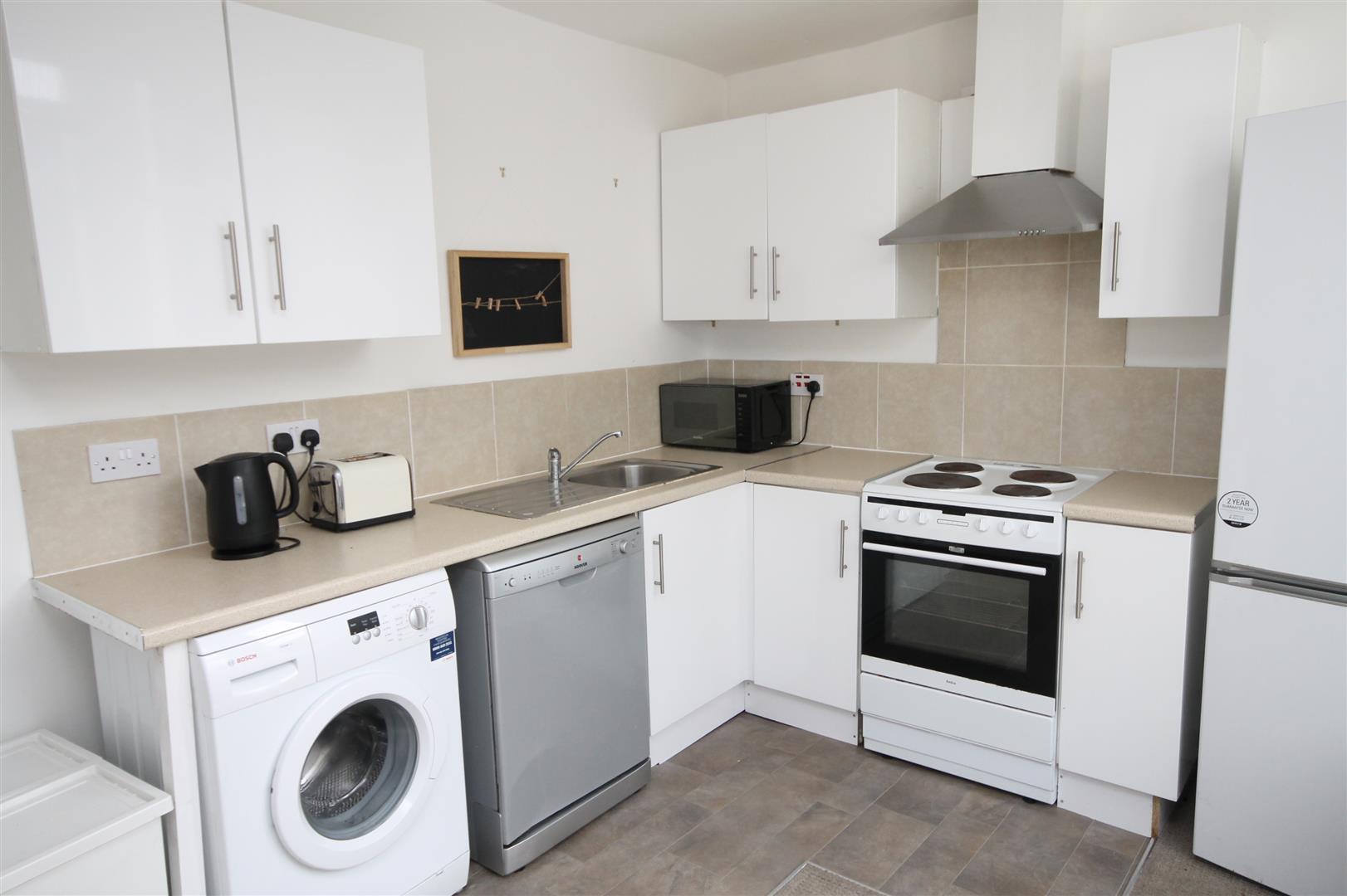 2 bed flat to rent in Chandos Road, Bristol  - Property Image 2