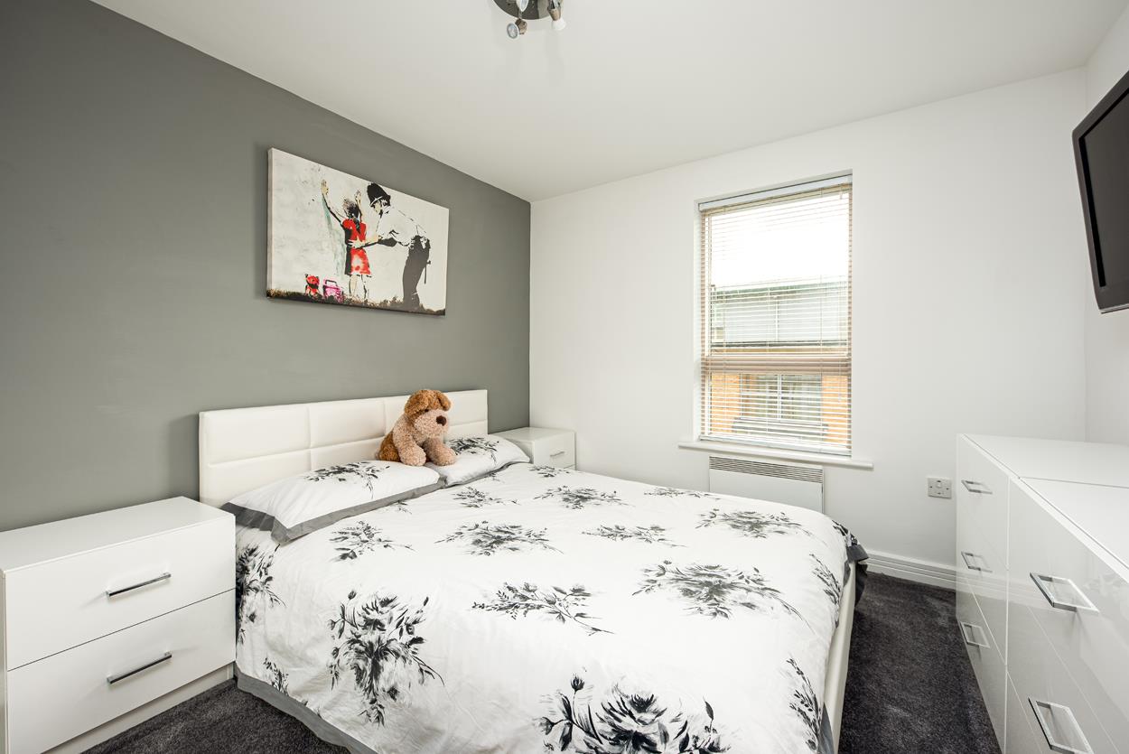 2 bed apartment for sale in North Contemporis, Merchants Road, Bristol 10