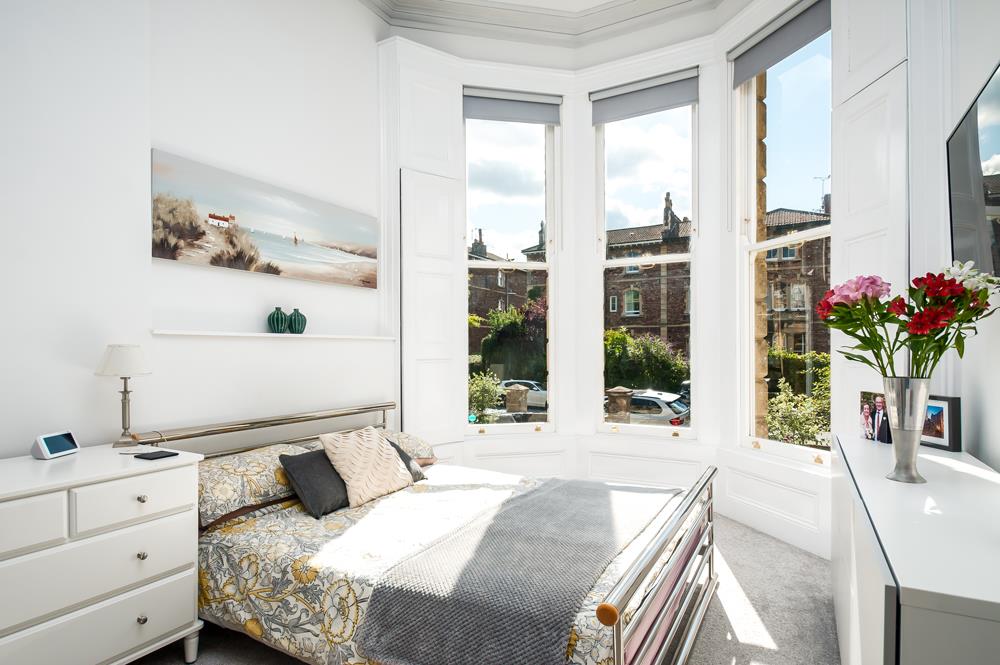 3 bed flat for sale in Apsley Road, Bristol 12