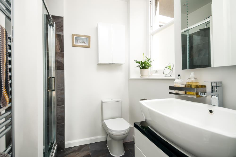 3 bed flat for sale in Apsley Road, Bristol 19