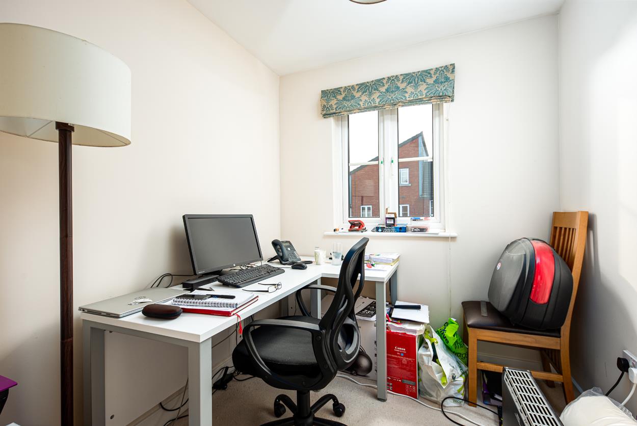House to rent in Bartholomew Square, Bristol 6