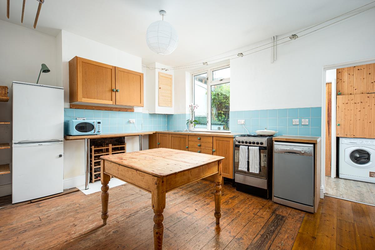 2 bed house for sale in High Street, Bristol 3