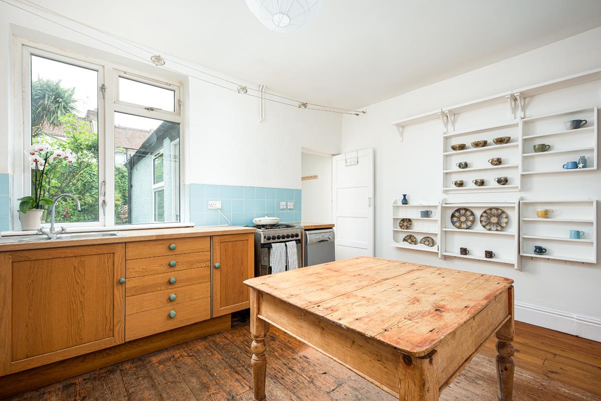 2 bed house for sale in High Street, Bristol 4