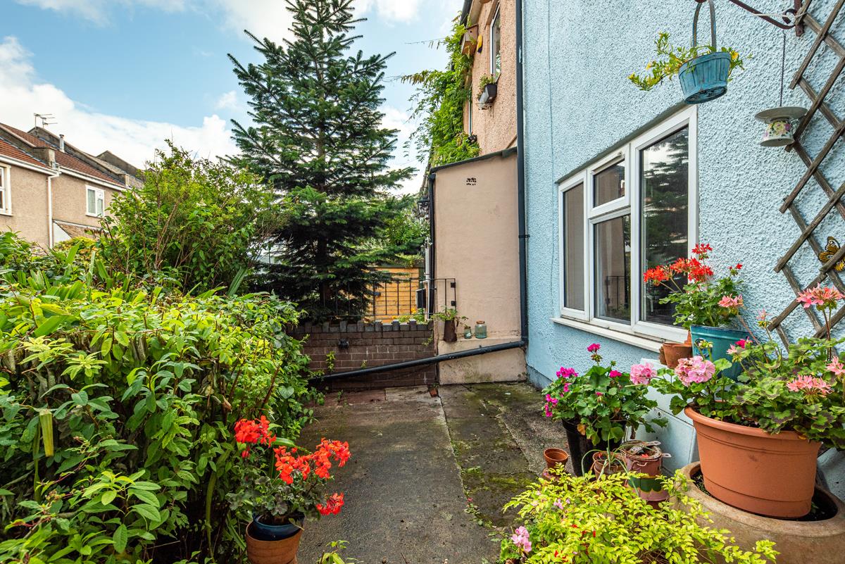 2 bed house for sale in High Street, Bristol 12