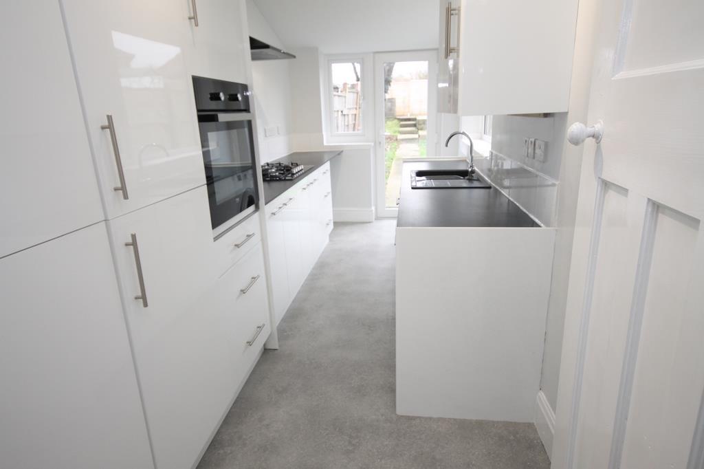 3 bed house to rent in Cadogan Road, Bristol 1