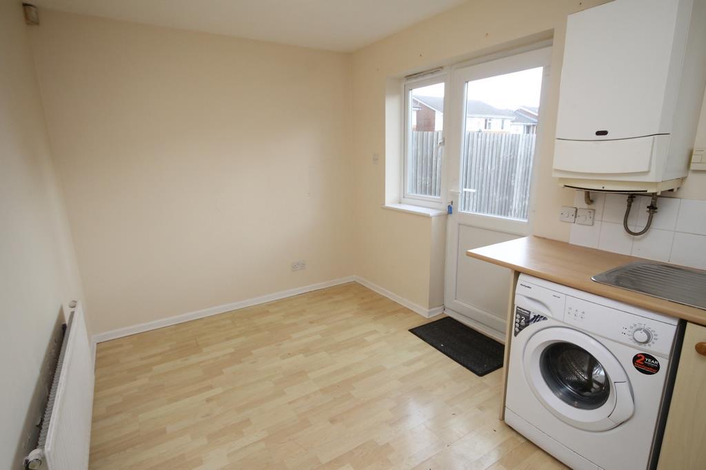2 bed house to rent in Linden Drive, Bristol  - Property Image 5