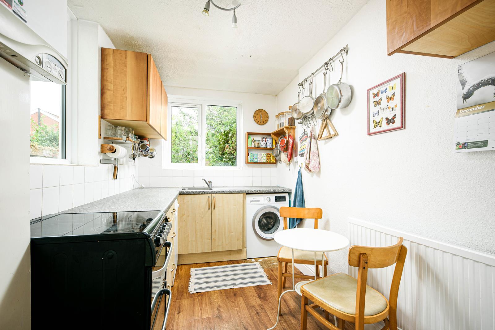 2 bed terraced house for sale in Oak Road, Bristol  - Property Image 4