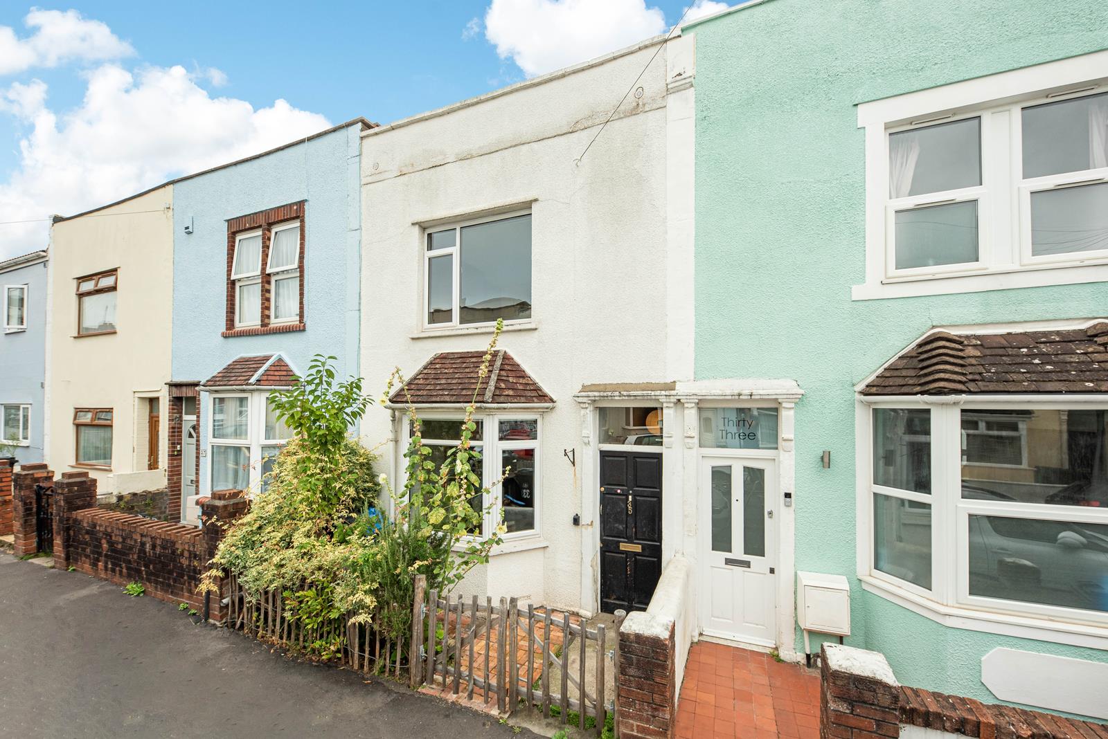 2 bed terraced house for sale in Oak Road, Bristol 8