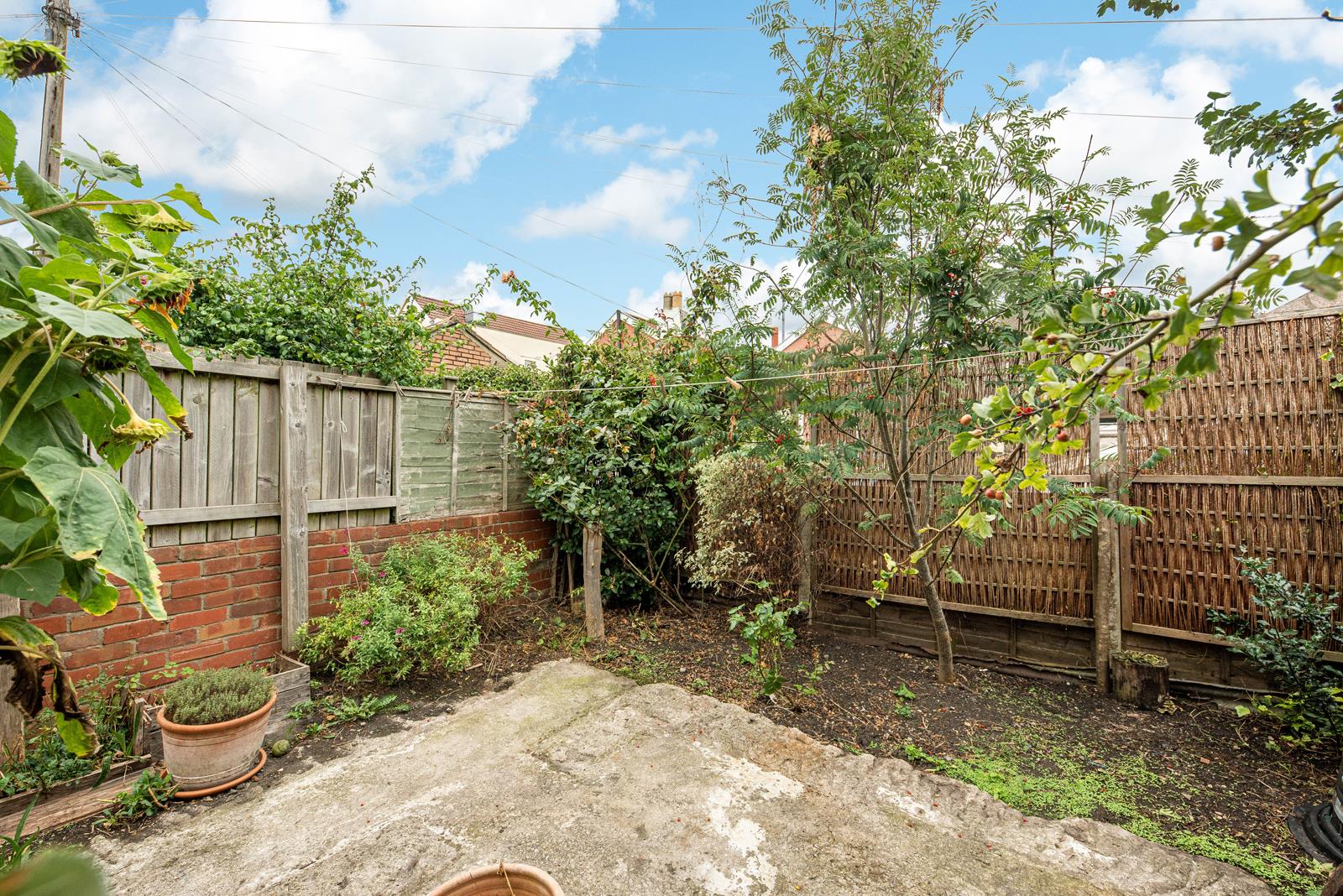 2 bed terraced house for sale in Oak Road, Bristol 11