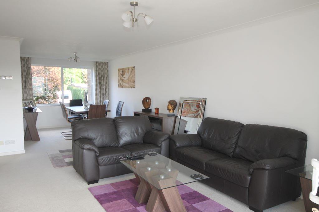 2 bed apartment to rent in Ridgewood, Bristol  - Property Image 2