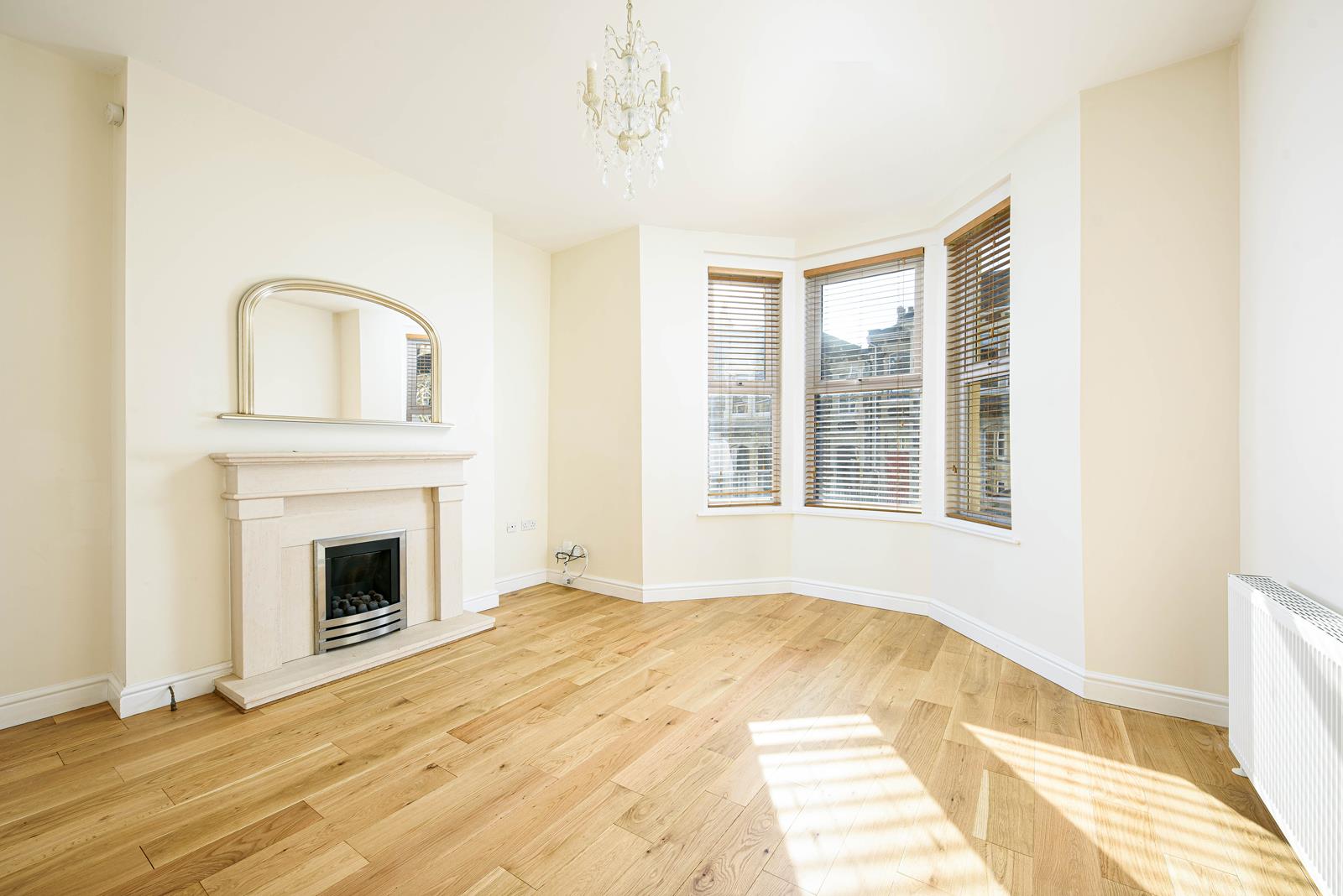 2 bed apartment to rent in Cowper Road, Bristol - Property Image 1